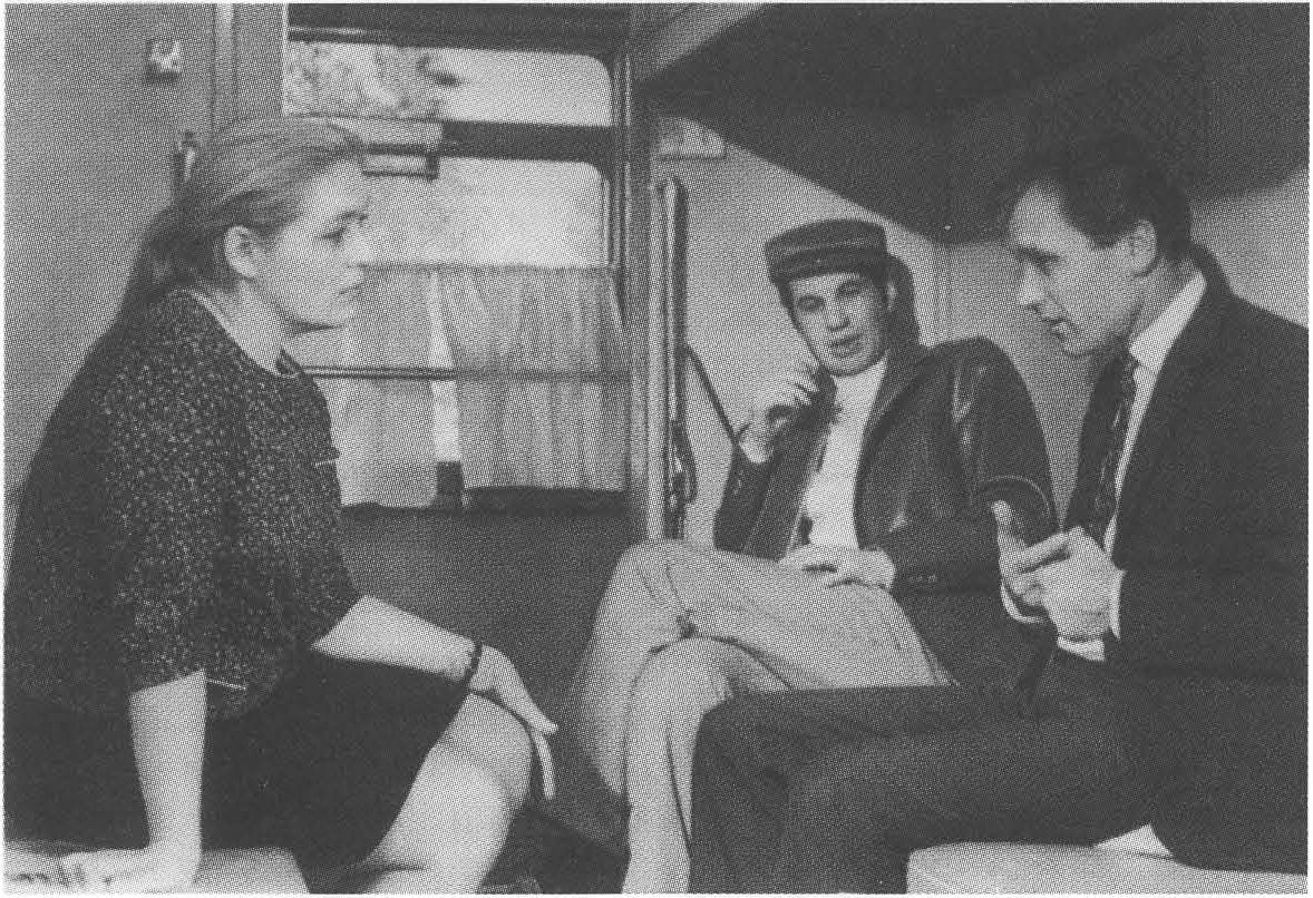 Л.А. Федосеева-Шукшина, Г.И. Бурков, В.М. Шукшин во время съемок фильма «Печки-лавочки». 1972