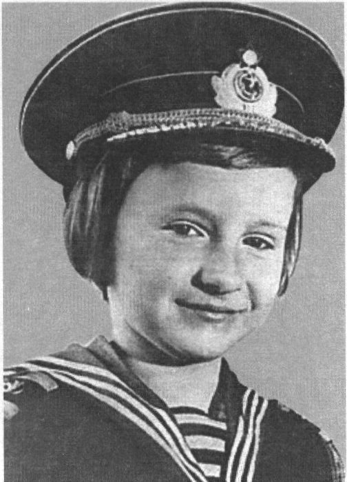 Моряк и морячка — Василий Шукшин и старшая его дочь Катя