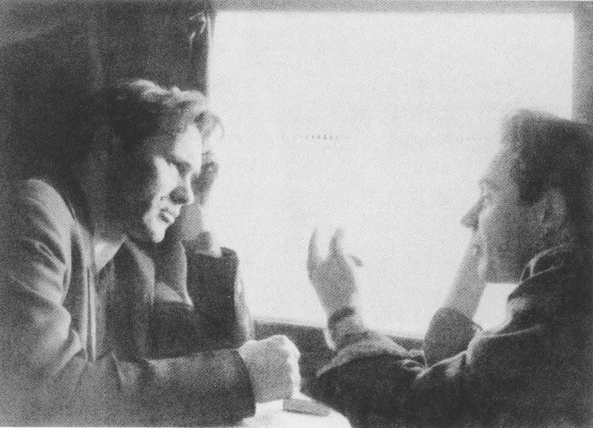 В. Шукшин с оператором А. Саранцевым в вагоне поезда Барнаул—Бийск. 1963